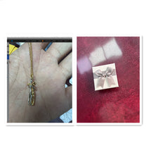 Unisex Hug Necklace